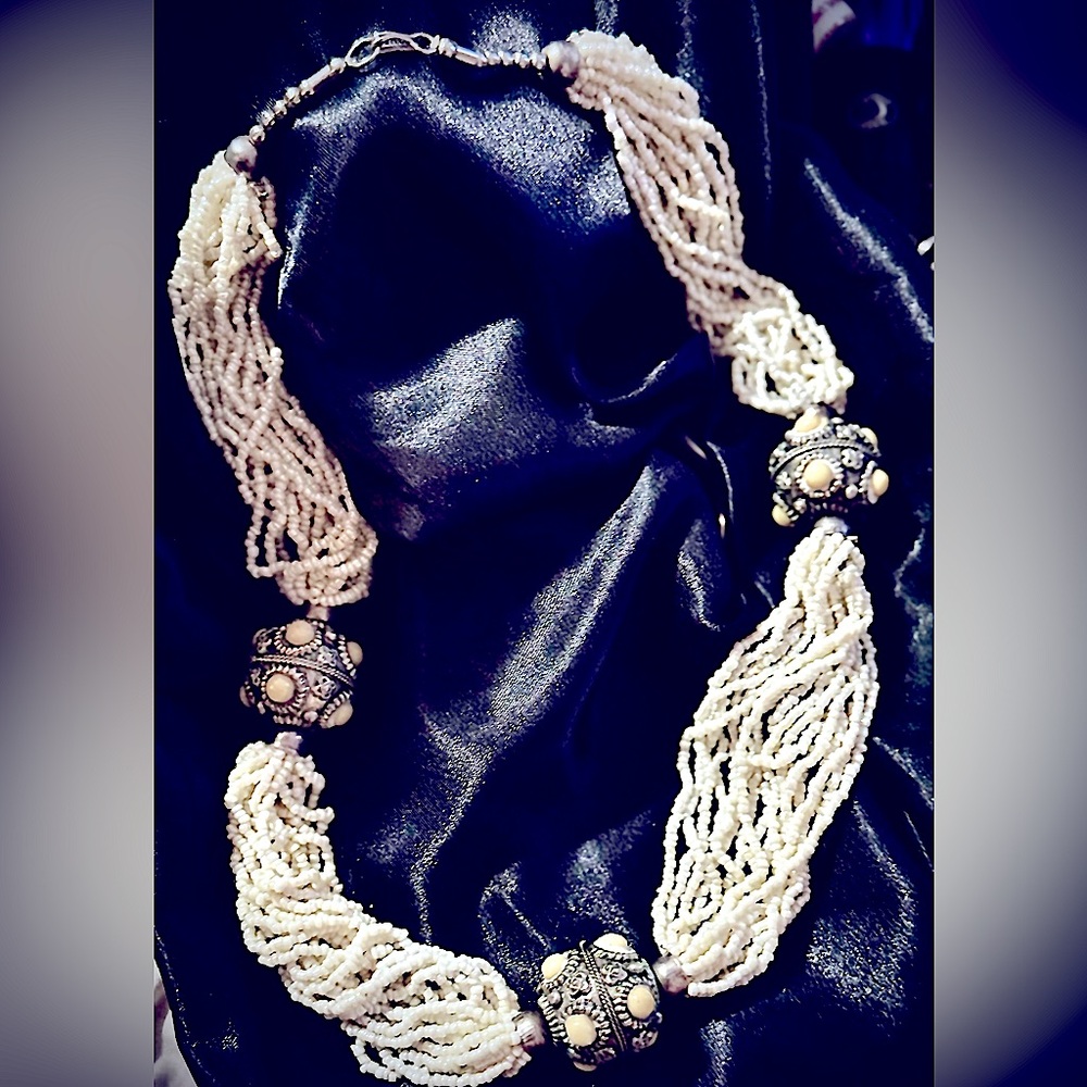 Vintage Beaded Necklace